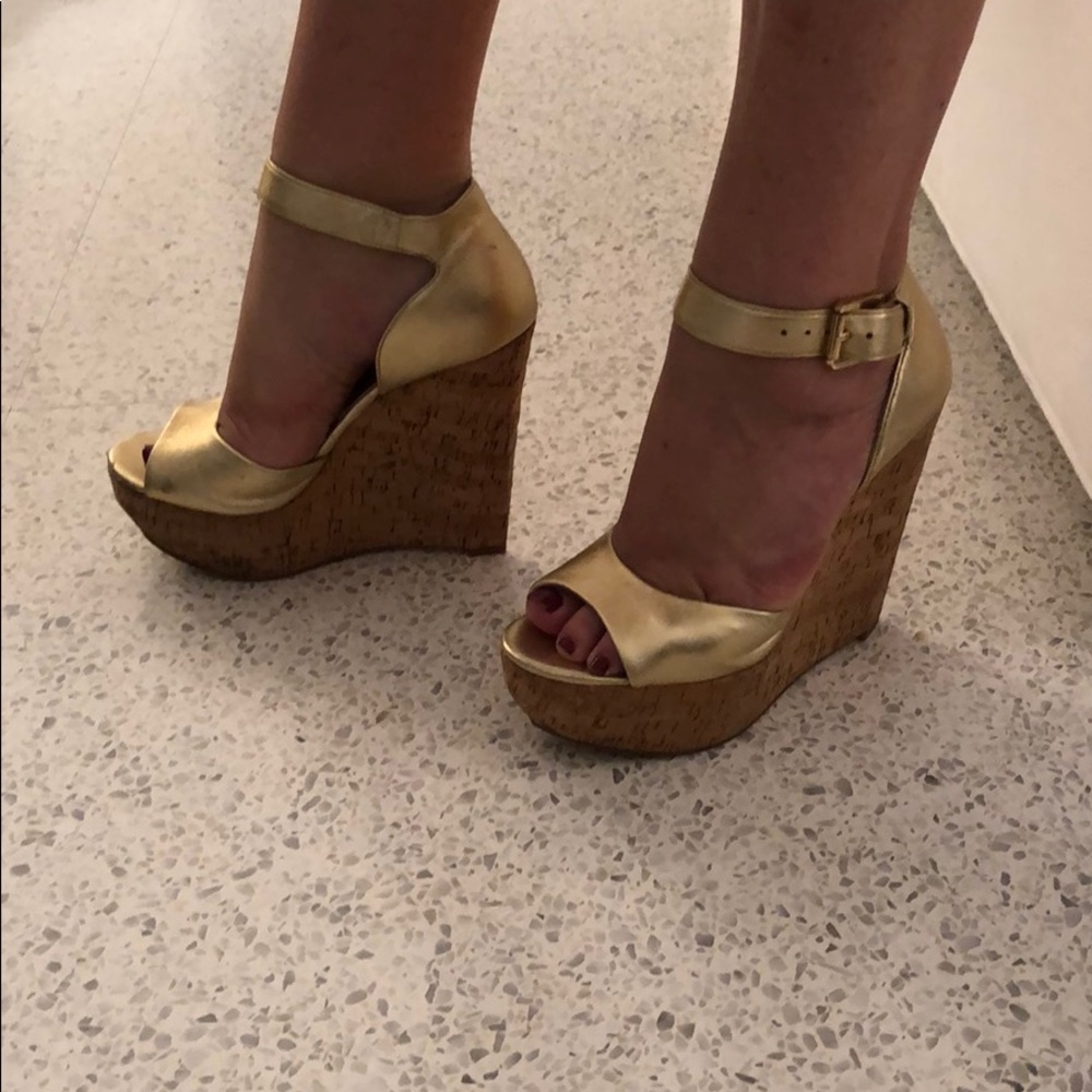 Michael Kors Platform Wedges Gold sz 6
